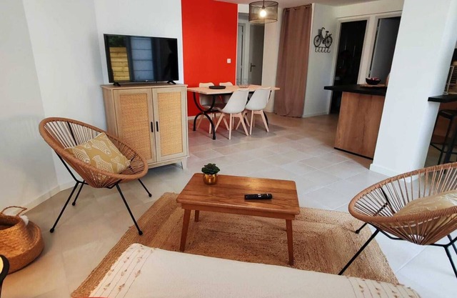 Apartment for 4 people Patio terrace 400 m from the beach Quartier du Parc