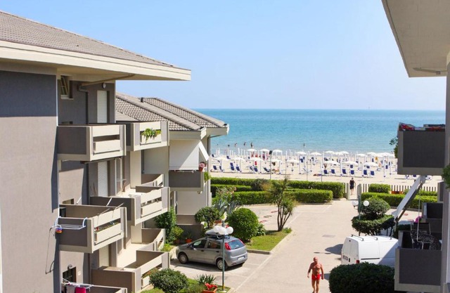 Apartment Green Marine- Palme- Ismare-1 by Interhome