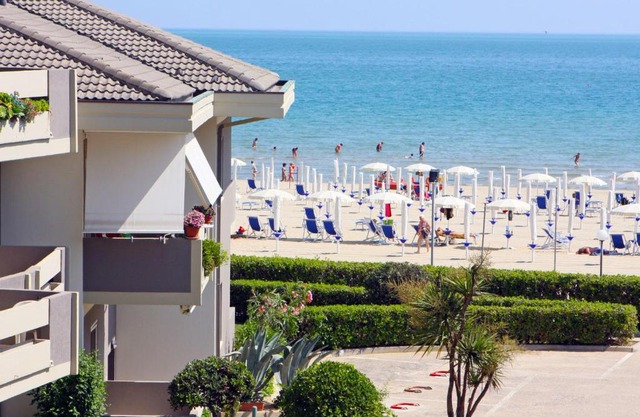 Apartment Green Marine- Palme- Ismare-2 by Interhome