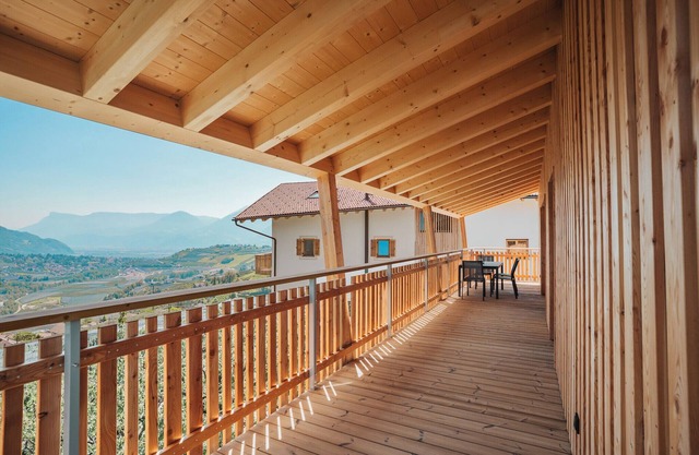 Apartment 'Huetterhof Apartement Huetter' with Mountain View, Private Terrace and Wi-Fi