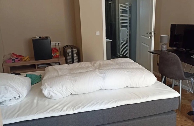 Apartment In A Hotel "Hotel Zur Panke Wohnung 3" with Private Terrace and Wi-Fi