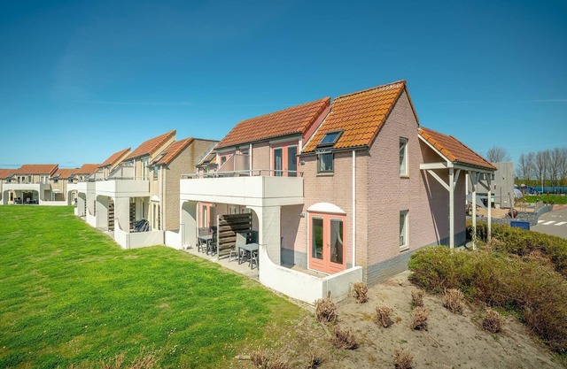 Apartment in Brouwershaven by Grevelingenmeer