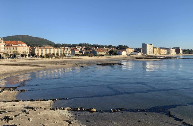 Apartment in Carril with terrace and sea views