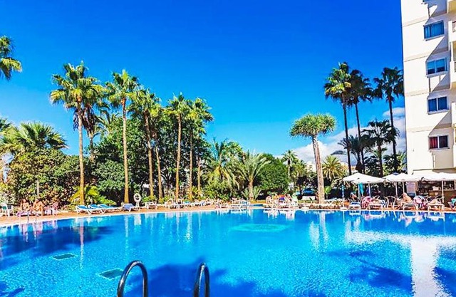 Apartment in El Dorado complex