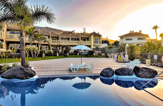 Apartment in residential with pool