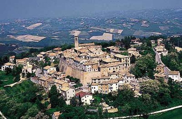 Apartment in Fratte Rosa with Apennine Views