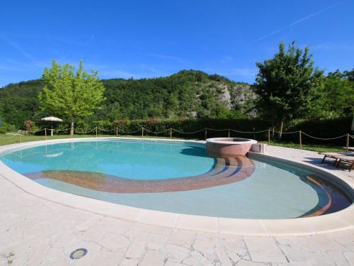 Apartment in Marche with Pool Access
