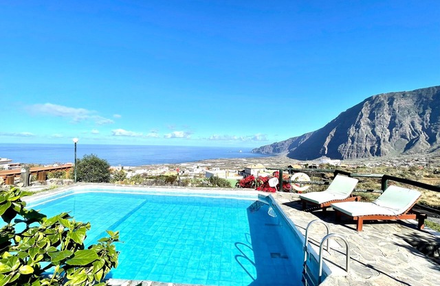 Apartment in Rural house with Wifi and Ocean View