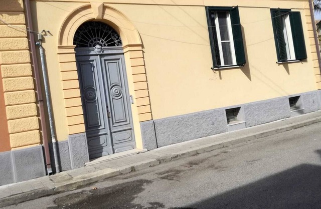 Apartment in the historic center of Locri, a few hundred meters from the sea.