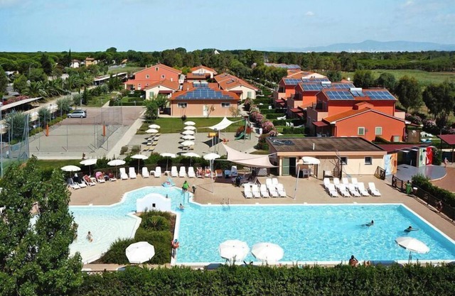 Apartment in Tuscany near Beaches & Pool