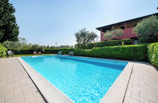 Apartment 'Appartamento Lago E Vigne' with Shared Pool, Wi-Fi