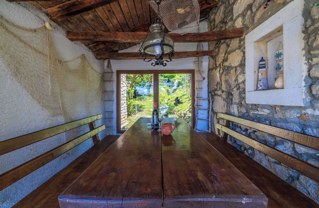 Apartment Josip (70212-A1) - Plomin