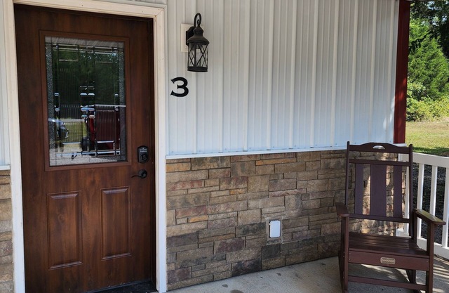 Apartment just 15 minutes drive to Southern Illinois University