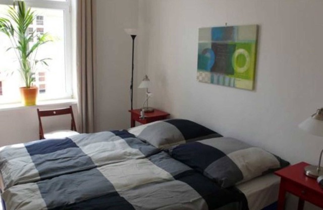 Apartment L - Holiday apartment at the theater Haus Schill