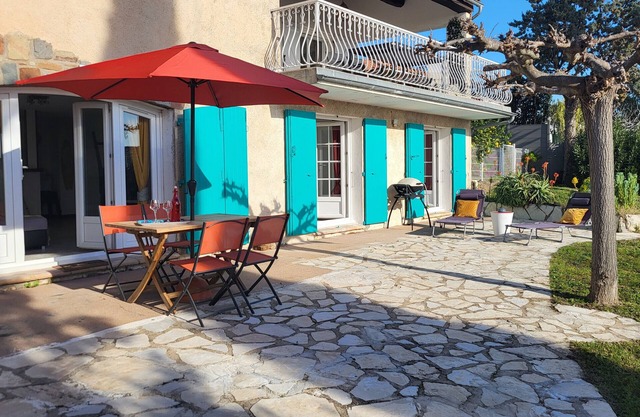 Apartment 'La Marina' with Private Terrace and Private Garden