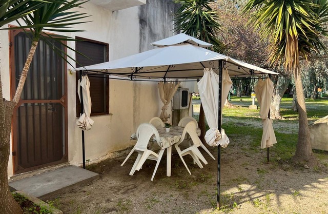 Apartment 'La Quiete - Gazebo Esterno 2' with Shared Pool, Wi-Fi and Air Conditioning