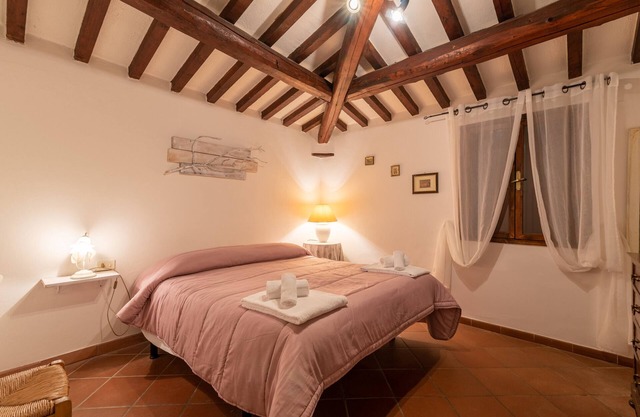 Apartment "La Vecchia Fornace Casa Gialla" with Shared Pool & Wi-Fi