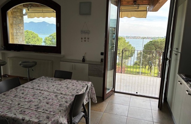 APARTMENT LAKE VIEW SARNICO