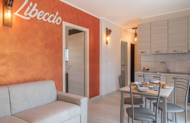 Apartment 'Libeccio' with Balcony, Wi-Fi and Air Conditioning