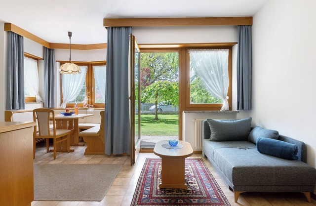 Apartment 'Mayr Eins' with Mountain View, Private Terrace and Wi-Fi