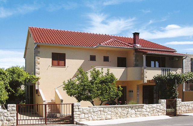 Apartment Mira by Interhome