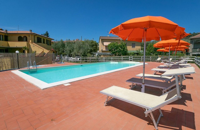 Apartment Monolocale Ogliarola with Terrace, Shared Pool & Wi-Fi
