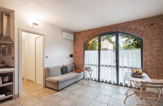 Apartment near River Po and Cremona