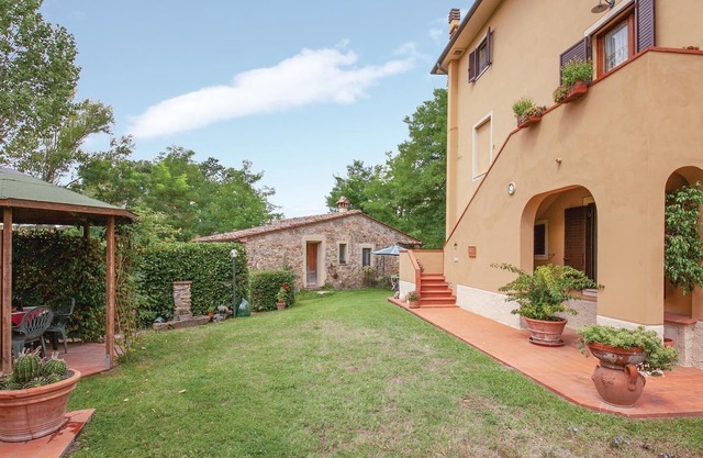 Apartment on the first and second floor in a farmhouse, with separate access via an external stairca