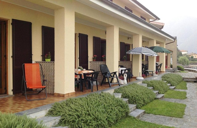 Apartment on Lake Como with Stunning Views