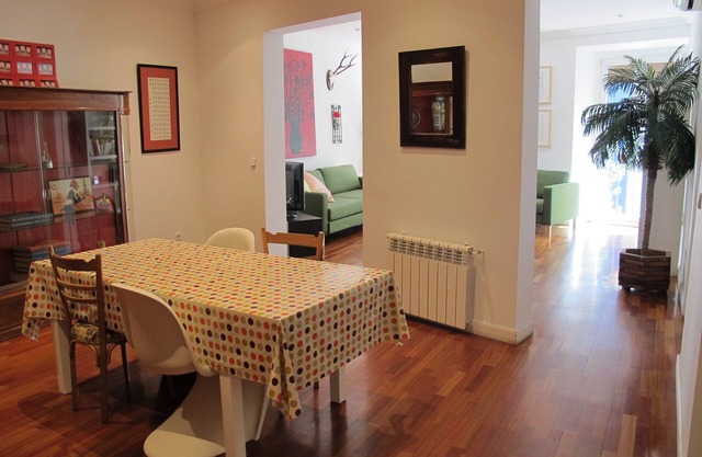APARTMENT OPERA/ROYAL PALACE