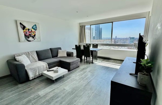 Apartment Paris La Défense Eiffel Tower Skyline