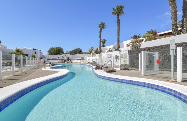 Apartment Puerto Chico 3 with Sea View, Pool, Terrace & Wi-Fi