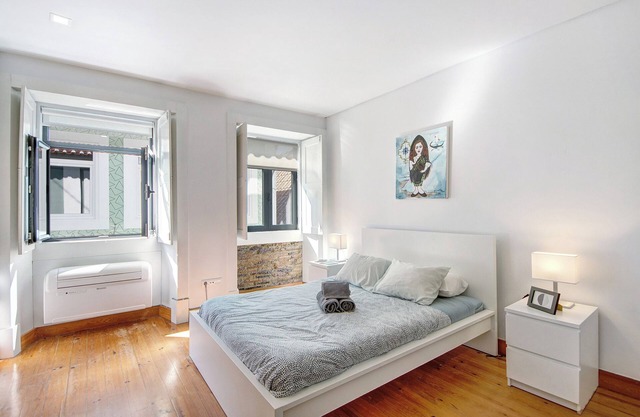 Apartment 'São Roque Sweet Burgo - T2' with Wi-Fi and Air Conditioning