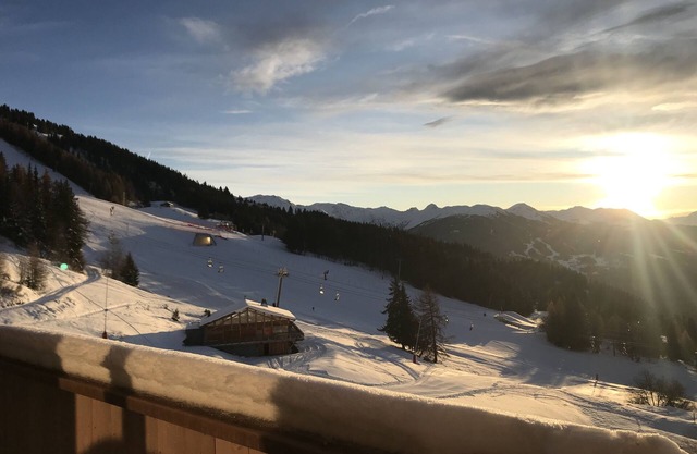 Apartment ski in ski out in Residence de Luxe 12 people