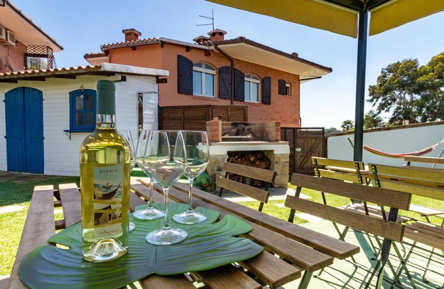 Apartment 'Sa Domu Manna' with Sea View, Terrace, Shared Garden & Wi-Fi