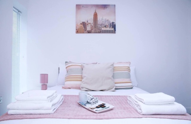 Apartment - Sleeps 2 & Free Parking