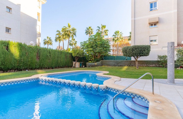 Apartment 'Soleado Albir' with Shared Pool, Wi-Fi and Air Conditioning
