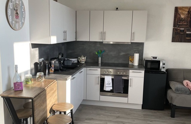 Apartment & studio in the heart of Berlin Top transport connections