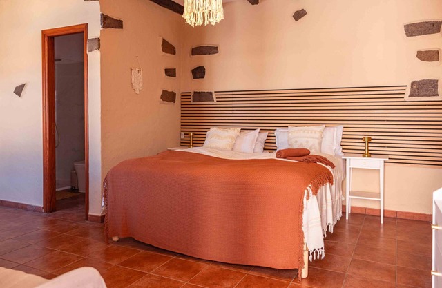 Apartment/Studio/Suite