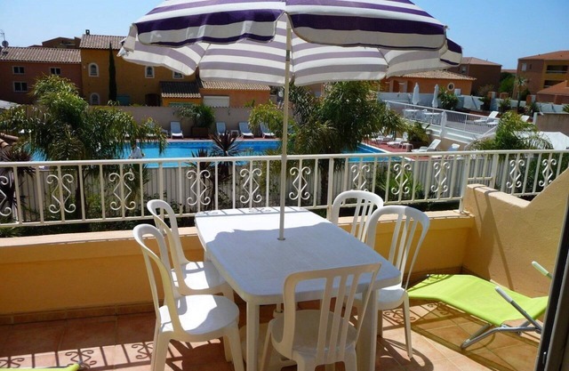 Apartment T3 * 250 m from the SEA with HEATED SWIMMING POOL and TENNIS (105)