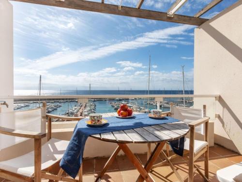 Apartment Triplex Mare Nostrum by Interhome