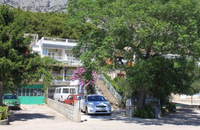 Apartment Tucepi 6857a