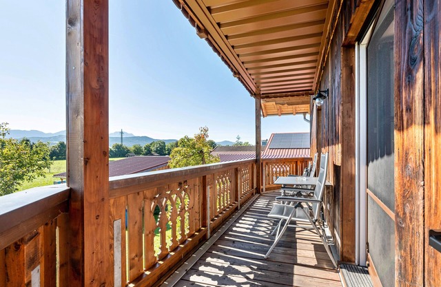 Apartment 'Untersbergblick' with Mountain View, Balcony and Wi-Fi