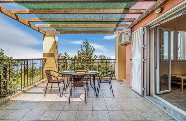 Apartment 'Villa Odysseus' with Sea View, Wi-Fi and Air Conditioning