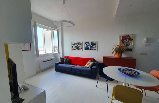 Apartment with a/c far 50 m from the sea