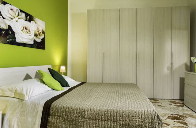 Apartment with air conditioning and Wi-Fi 1 Km. From the sea and Palermo airport