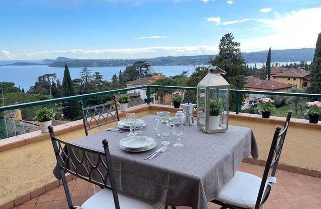 Apartment with beautiful lake view