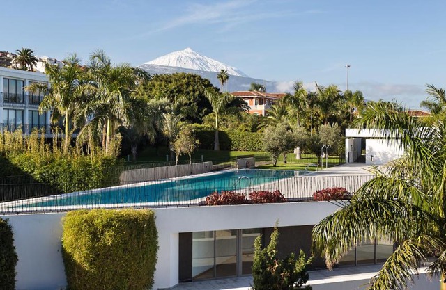 Apartment with Mount Teide and sea views