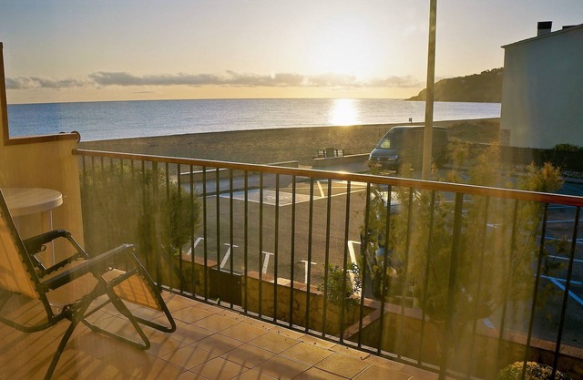 Apartment with side sea views in Playa de Pals (DUNES 2H * 314)