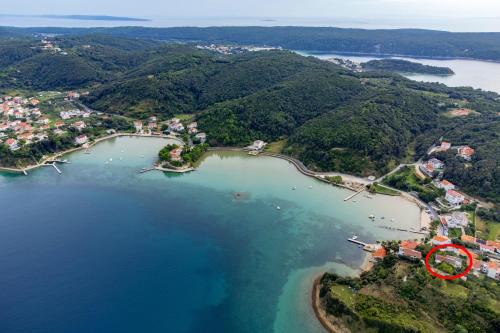 Apartments by the sea Supetarska Draga - Donja, Rab - 15997
